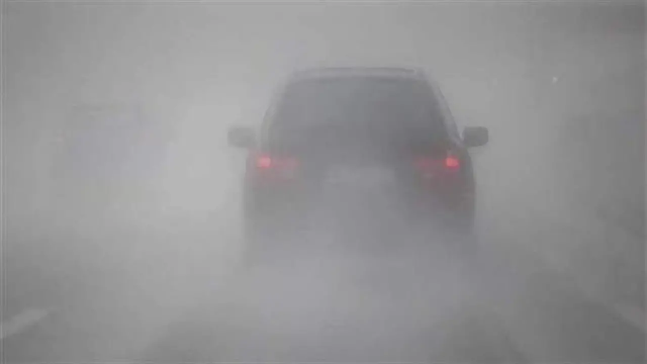 9 نصائح أمان.. إرشادات الداخلية للقيادة في الشبورة الكثيفة